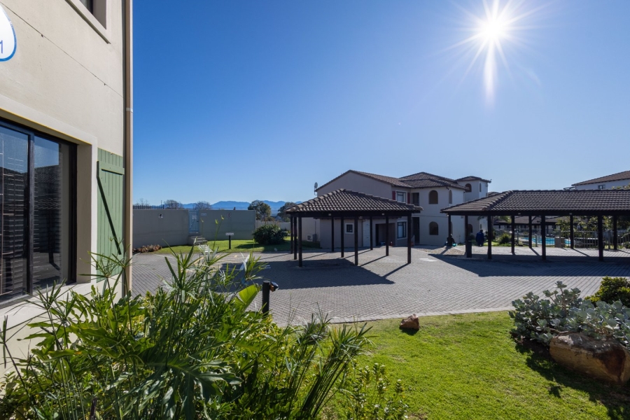 3 Bedroom Property for Sale in Santini Village Western Cape
